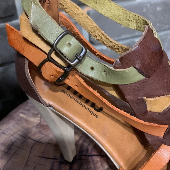 stroppy leather stiletto. HOST PICK - Picture 5 of 5